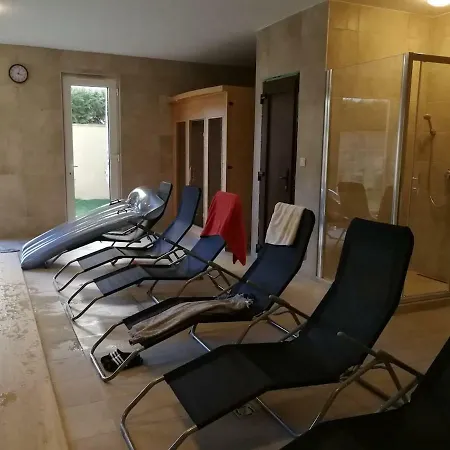 Azur Wellness Apartman * Siofok