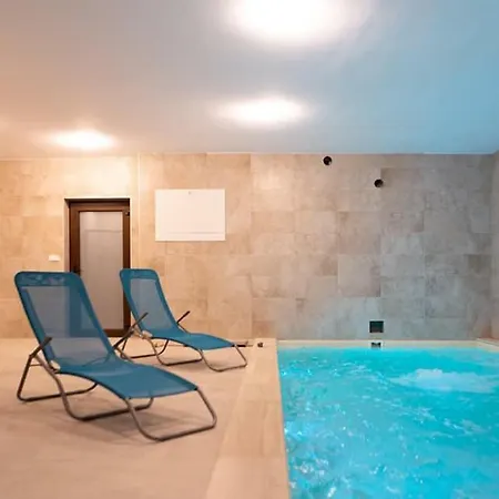 Azur Wellness Apartman * Siofok